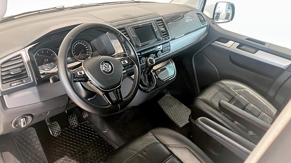 Volkswagen Multivan 7 of 20