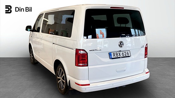 Volkswagen Multivan 3 of 20