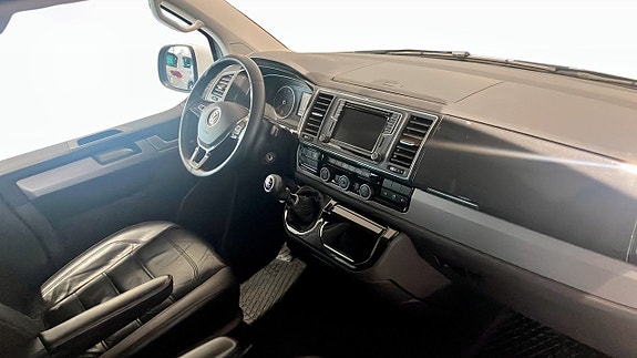 Volkswagen Multivan 11 of 20