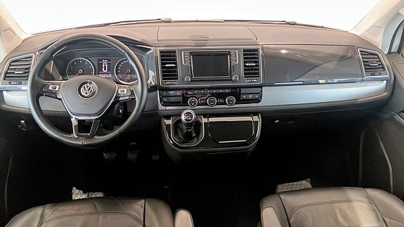 Volkswagen Multivan 10 of 20