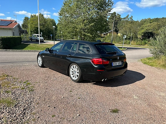 BMW 523i 5 of 16