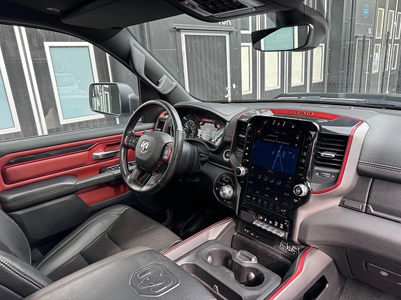 Dodge RAM 1500 8 of 21