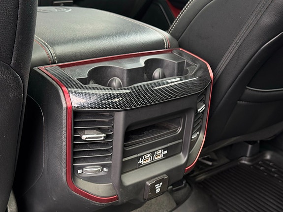 Dodge RAM 1500 14 of 21