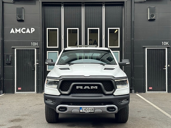 Dodge RAM 1500 3 of 21