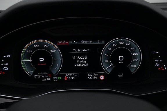 Audi Q8 10 of 27
