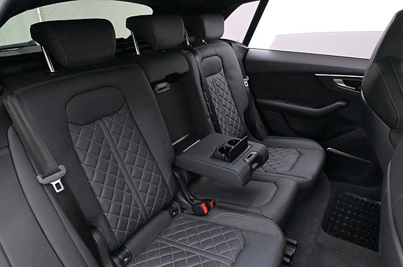 Audi Q8 22 of 27