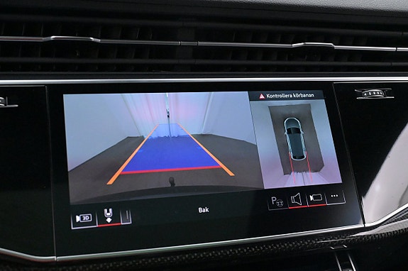 Audi Q8 13 of 27
