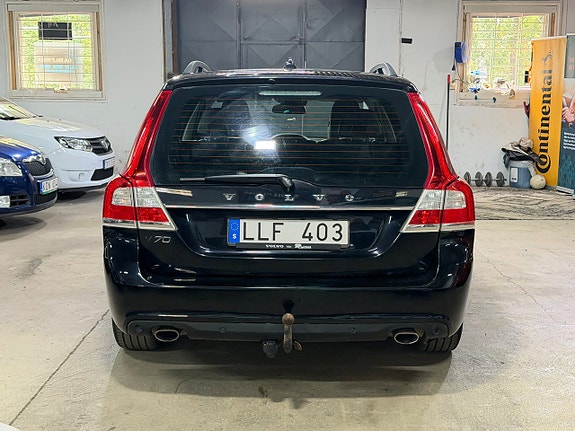 Volvo V70 6 of 18