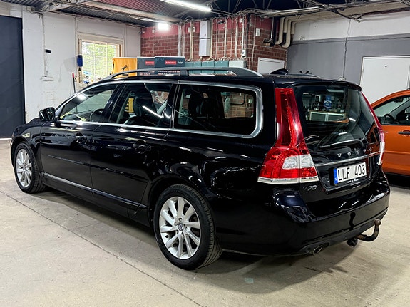 Volvo V70 5 of 18