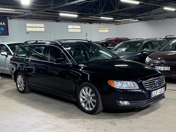 Volvo V70 2 of 18