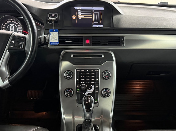 Volvo V70 15 of 18