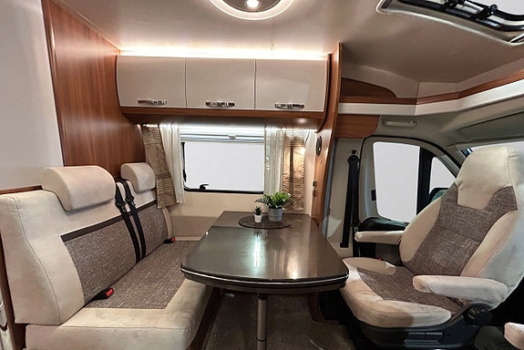 Hobby T 65 E Optiva De Luxe 50-ÅRS JUBILEUM - LÅNGBÄDD 6 of 30