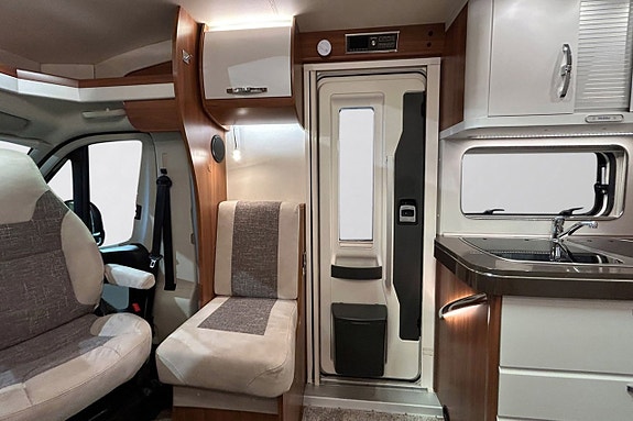 Hobby T 65 E Optiva De Luxe 50-ÅRS JUBILEUM - LÅNGBÄDD 10 of 30