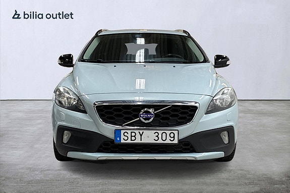 Volvo V40 Cross Country 3 of 24