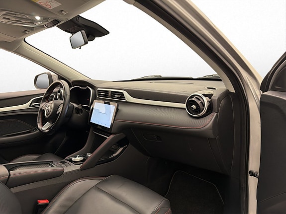 MG ZS 27 of 30
