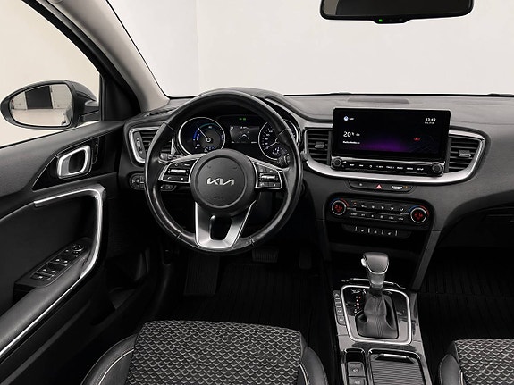 Kia Ceed 12 of 18
