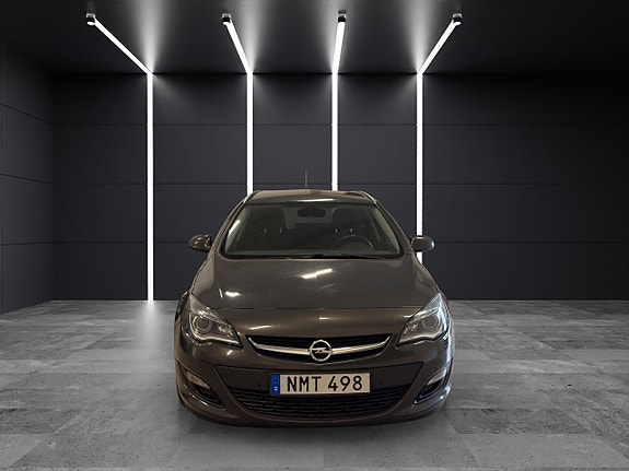 Opel Astra 2 of 23