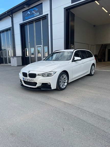 BMW 318d 4 of 14