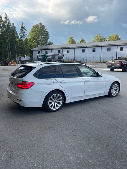 BMW 318d 8 of 14