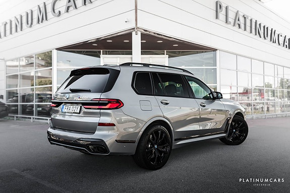 BMW X7 2 of 26