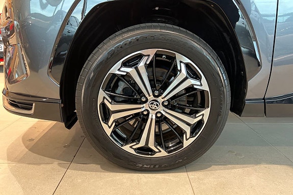 Toyota RAV4 17 of 22