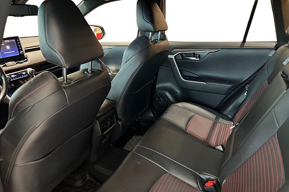 Toyota RAV4 13 of 22