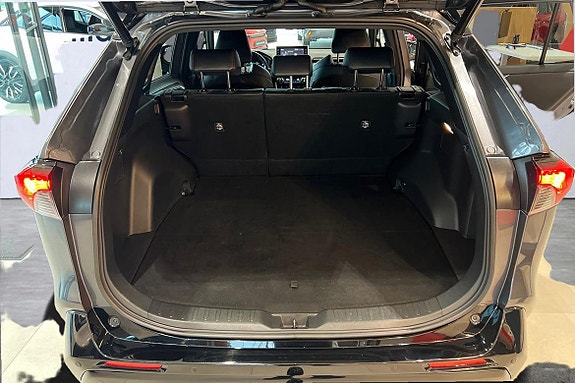 Toyota RAV4 12 of 22