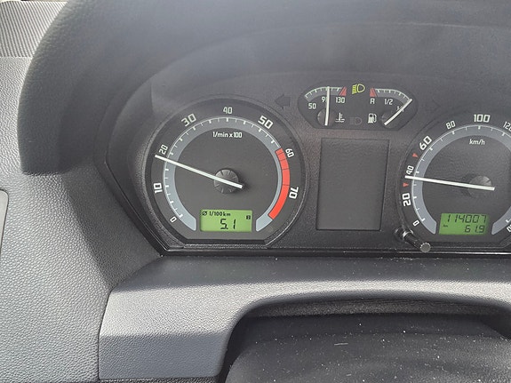 Skoda Fabia 13 of 14