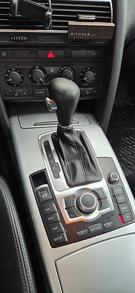 Audi A6 8 of 12