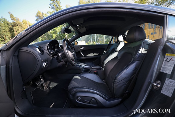 Audi TT 10 of 21