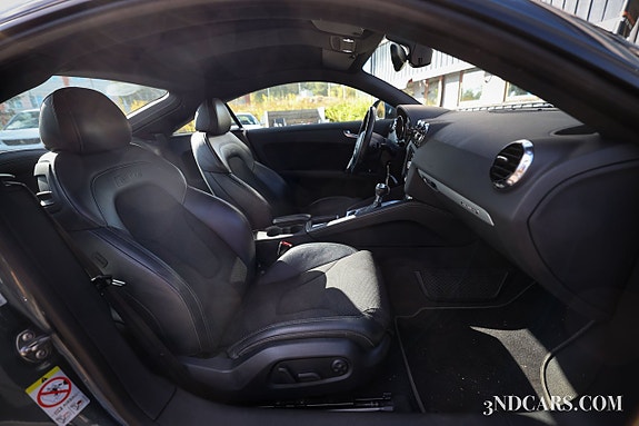 Audi TT 18 of 21