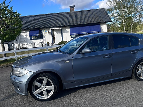 BMW 120i 7 of 8