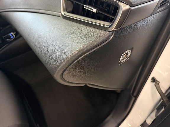 Suzuki Swace 17 of 20