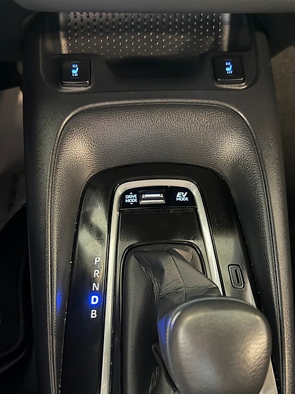 Suzuki Swace 16 of 20