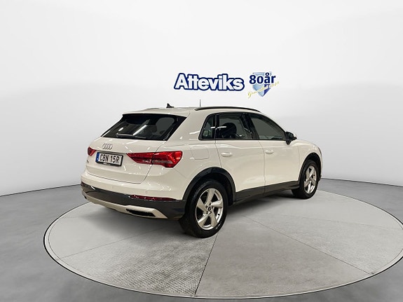 Audi Q3 3 of 18