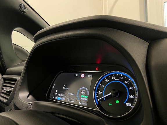 Nissan Leaf 21 of 29