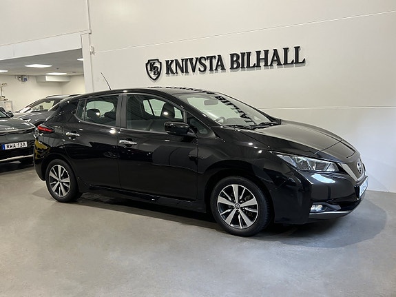 Nissan Leaf 3 of 29