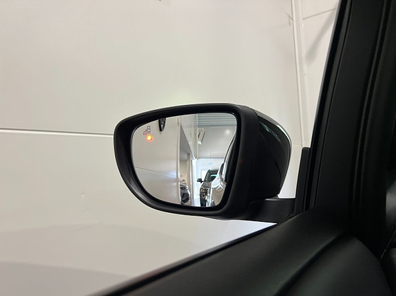 Nissan Leaf 9 of 29