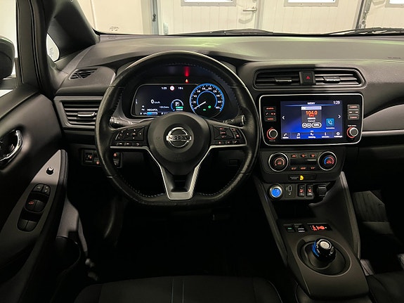 Nissan Leaf 18 of 29