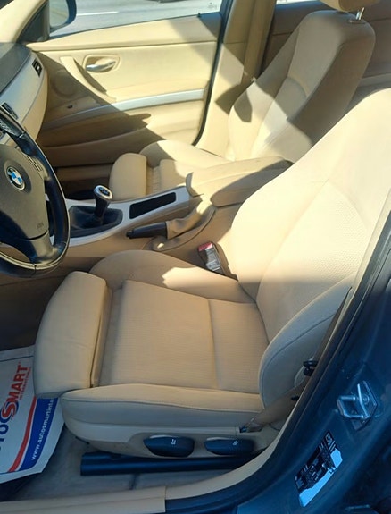 BMW 320d 5 of 10