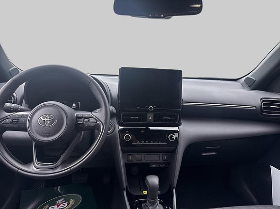 Toyota Yaris Cross 8 of 12
