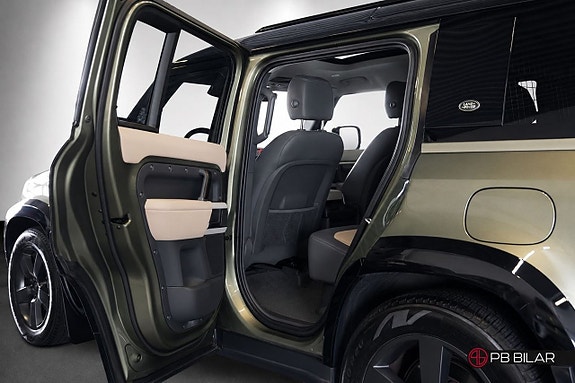 Land Rover Defender 90 11 of 27