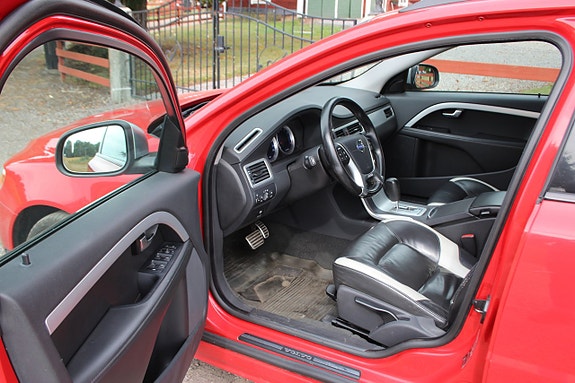 Volvo V70 5 of 7