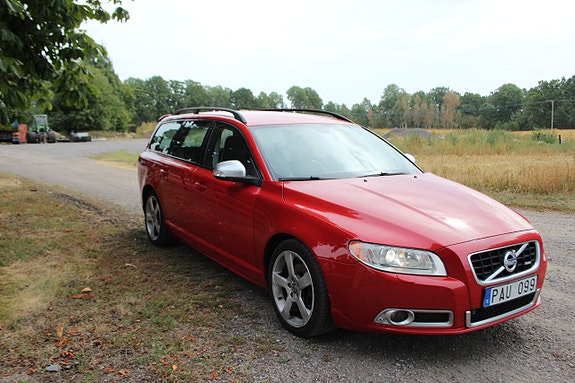 Volvo V70 4 of 7