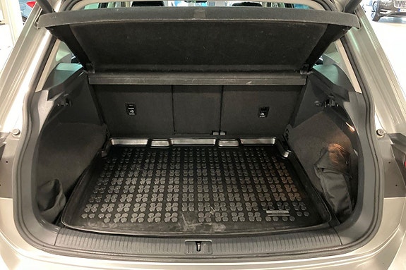 Volkswagen Tiguan 23 of 28