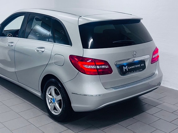 Mercedes-Benz B180 21 of 21