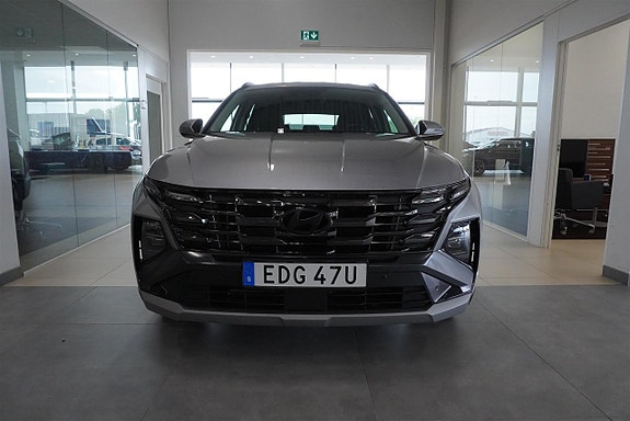Hyundai Tucson 3 of 9