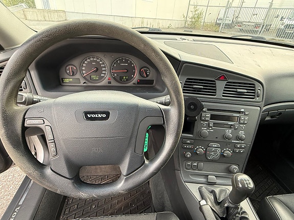 Volvo V70 9 of 10