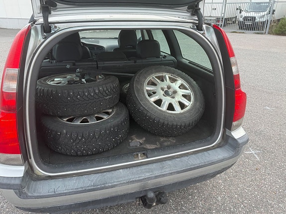 Volvo V70 10 of 10