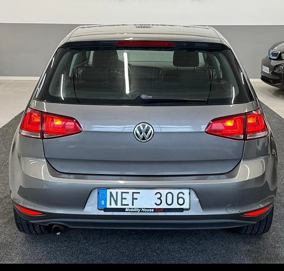 Volkswagen Golf VII 9 of 24